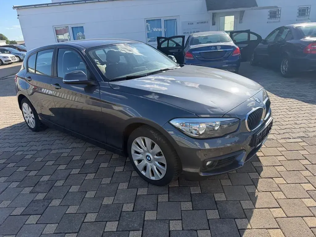 Gebraucht BMW 116 Advantage 109 PS (80 kW) 2017 Grau Kleinwagen