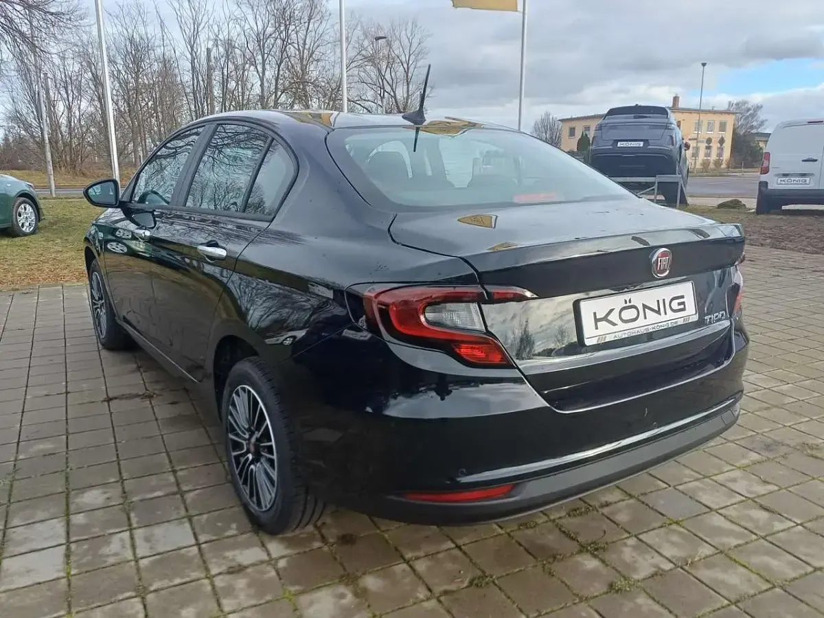 Gebraucht Fiat Tipo Urban 131 PS (96 kW) 2026 Cinema schwarz Limousine