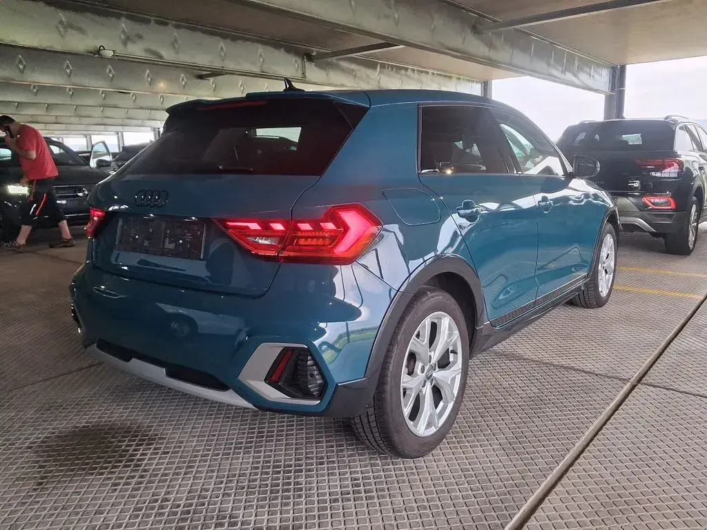 Gebraucht Audi A1 150 PS (110 kW) 2020 Grün SUV