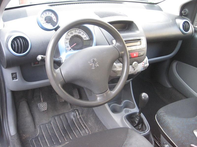 Gebraucht Peugeot 107 68 PS (50 kW) 2010 Blau Kleinwagen