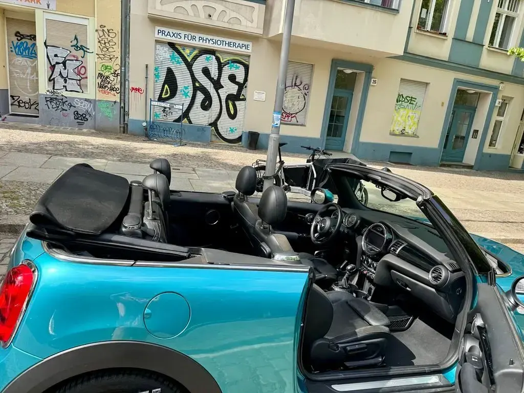 Używany Mini Cooper 122 KM (89 kW) 2016 Niebieski Hatchback