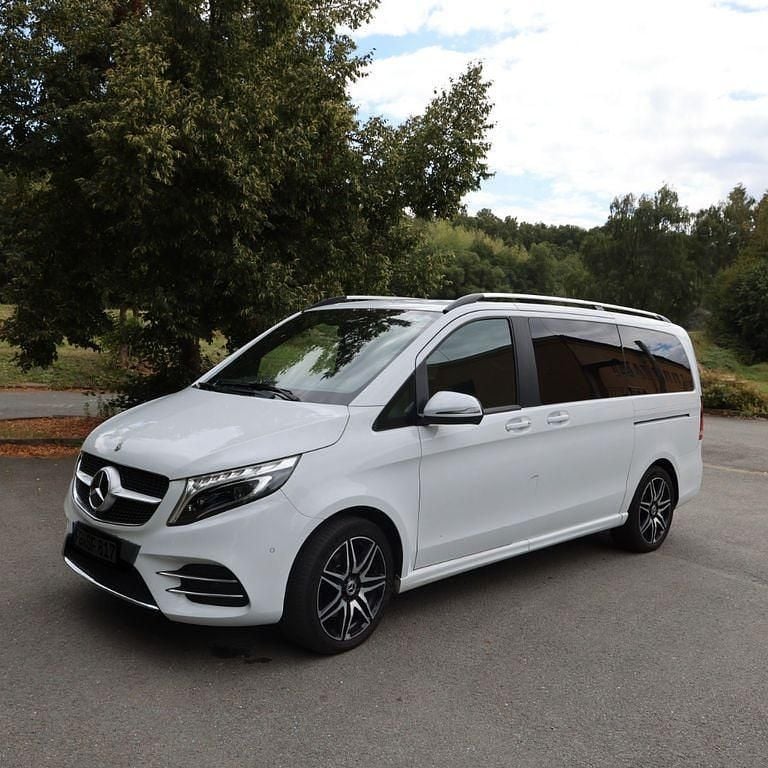Weiß Gebraucht 2020 Mercedes V250 Van / Kleinbus | 30.000 € (Superpreis) - Bild 1/4