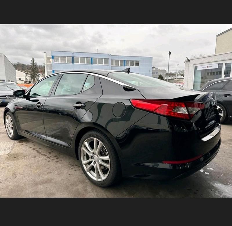 Gebraucht Kia Optima Spirit 136 PS (100 kW) 2013 Schwarz Limousine