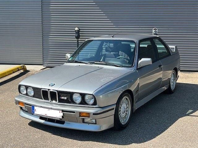 Gebraucht BMW M3 194 PS (142 kW) 1987 Silber Limousine