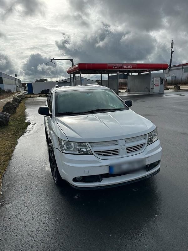 Gebraucht Dodge Journey 140 PS (102 kW) 2008 Weiß SUV