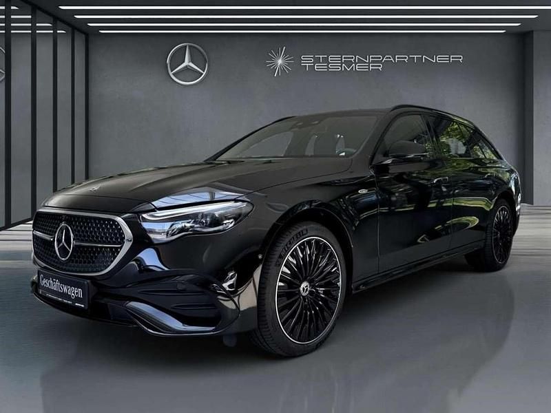 Metalliclack obsidianschwarz Gebraucht 2025 Mercedes E300 AMG Kombi | 86.770 € - Bild 1/3