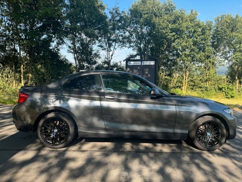 Gebraucht BMW 220 Sport Line 190 PS (139 kW) 2014 Grau Coupé