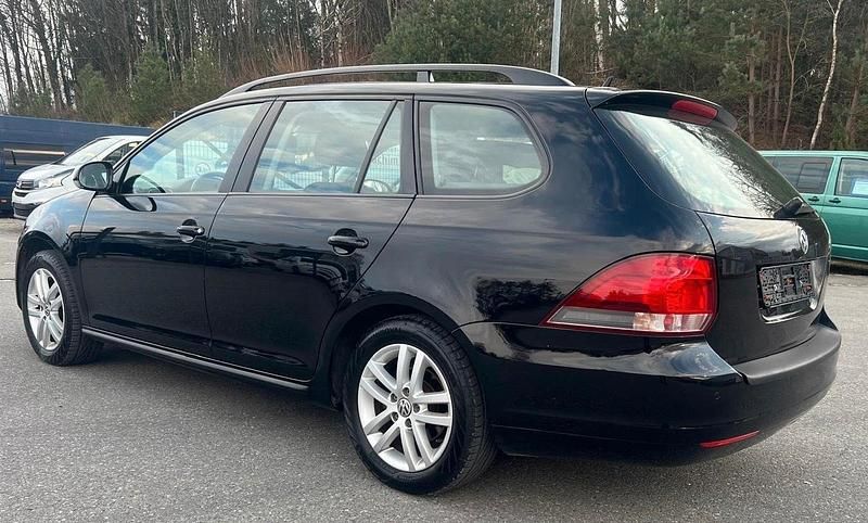 Gebraucht VW Golf VI 105 PS (77 kW) 2011 Schwarz Kleinwagen