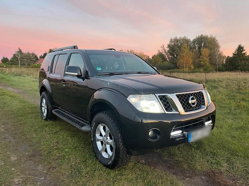 Gebraucht 2012 Nissan Pathfinder SUV | 9.900 € - Bild 1/4