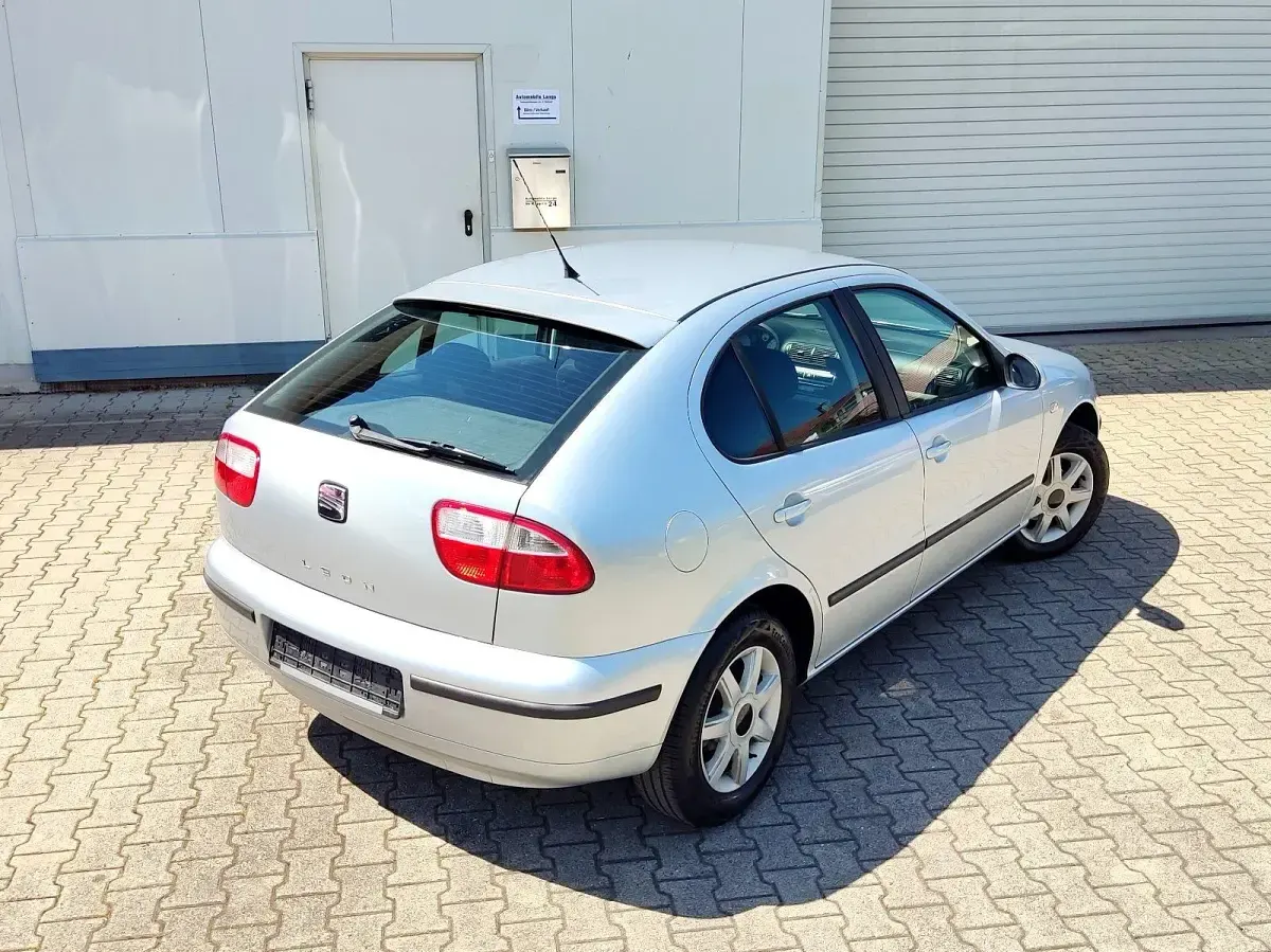 Gebraucht Seat Leon 105 PS (77 kW) 2006 Silber Kleinwagen
