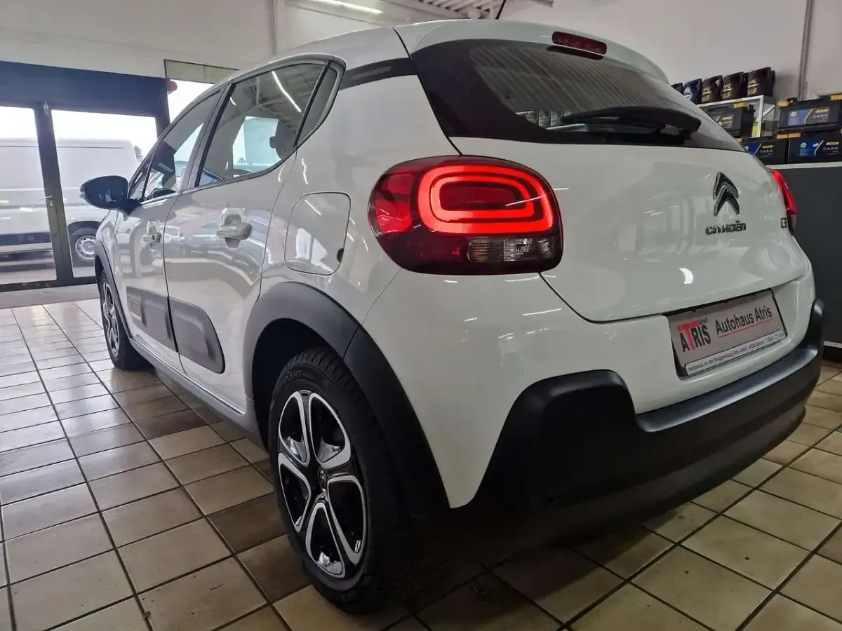 Gebraucht Citroën C3 82 PS (60 kW) 2023 Weiß Kleinwagen