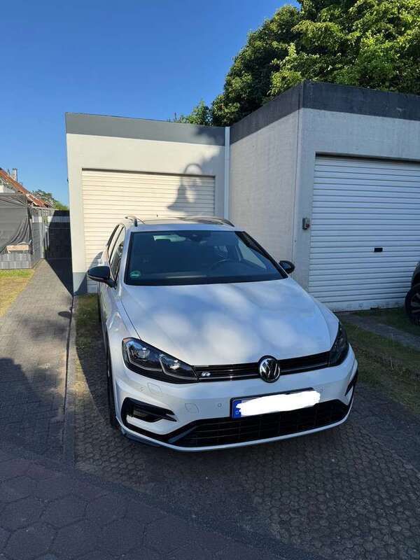 Weiß Gebraucht 2020 VW Golf VII R Kombi | 24.990 € (Fairer Preis) - Bild 1/4