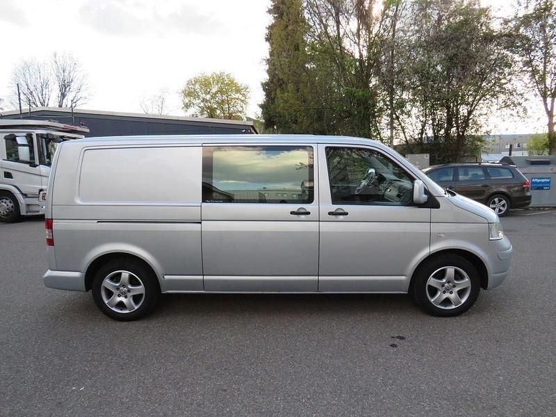 Gebraucht VW T5 131 PS (96 kW) 2008 Silber Van