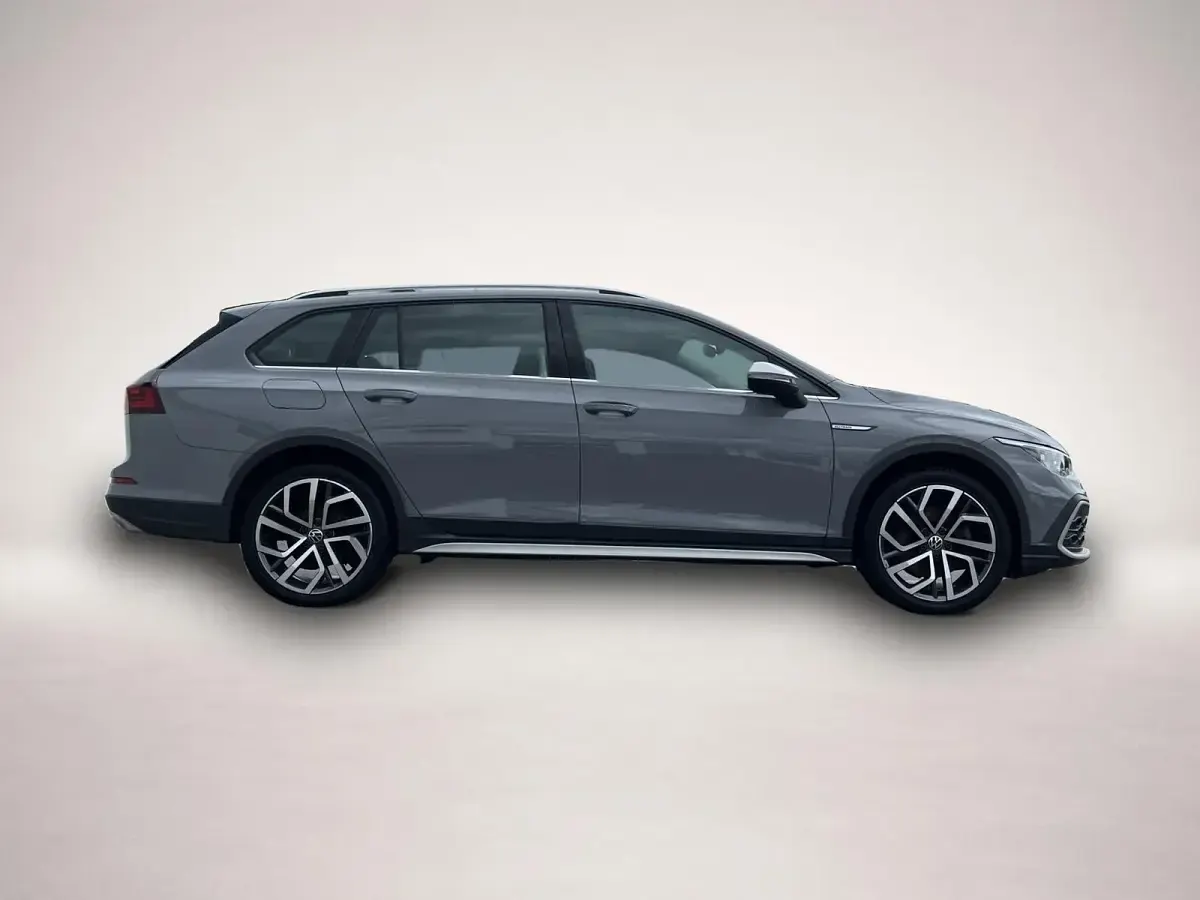 Gebraucht VW Golf Alltrack 200 PS (147 kW) 2021 Manufacturer Kombi