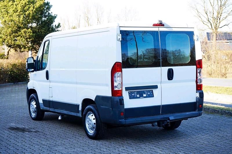 Gebraucht Peugeot Boxer 101 PS (74 kW) 2007 Weiß Van