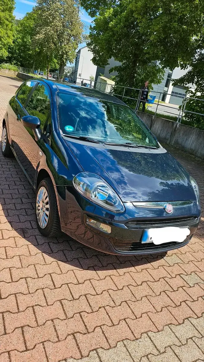 Gebraucht Fiat Punto Evo 65 PS (47 kW) 2011 Blau Kleinwagen