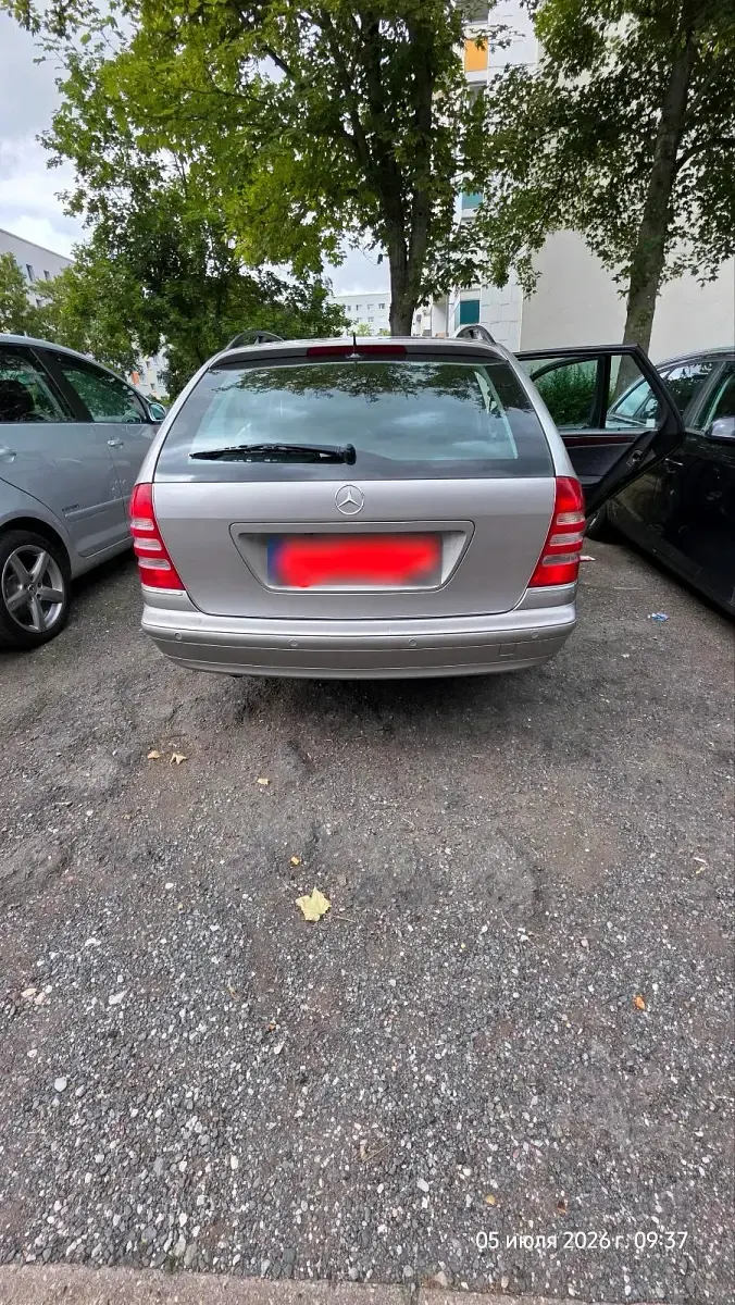 Gebraucht Mercedes C180 143 PS (105 kW) 2003 Andere farben Kombi