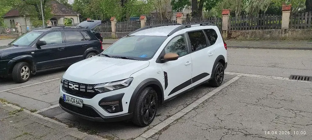 Gebraucht Dacia Jogger Extreme 101 PS (74 kW) 2024 Weiß Van / Kleinbus