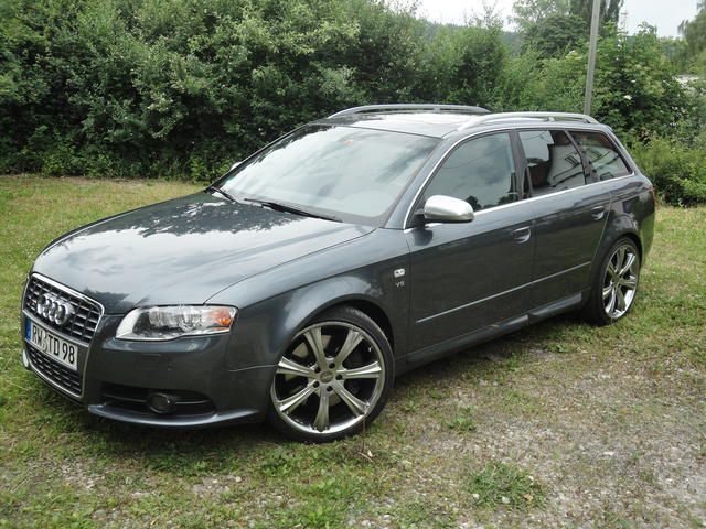 Grau metallic Gebraucht 2006 Audi S4 Kombi | 19.900 € - Bild 1/3