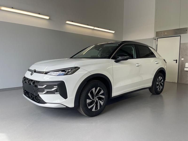 Second-hand VW T-Roc Life 150 CP (110 kW) 2026 SUV