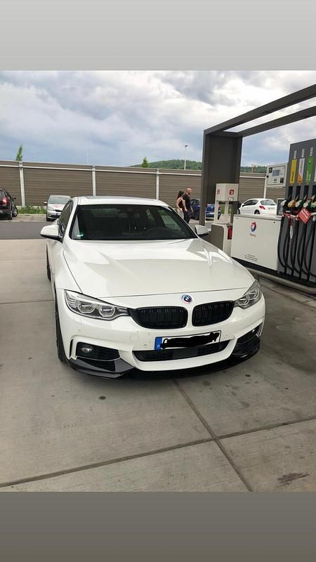 Weiß Gebraucht 2014 BMW 435 M Sport Coupé | 16.000 € (Fairer Preis) - Bild 1/4