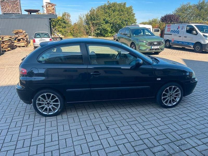 Gebraucht Seat Ibiza Sport 101 PS (74 kW) 2002 Schwarz Kleinwagen