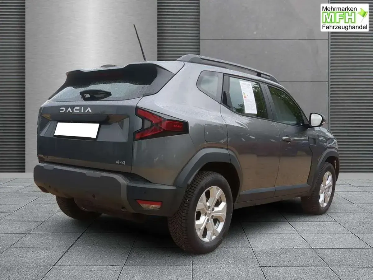 Neu Dacia Duster Expression 154 PS (113 kW) 2026 Dolomitgrau SUV
