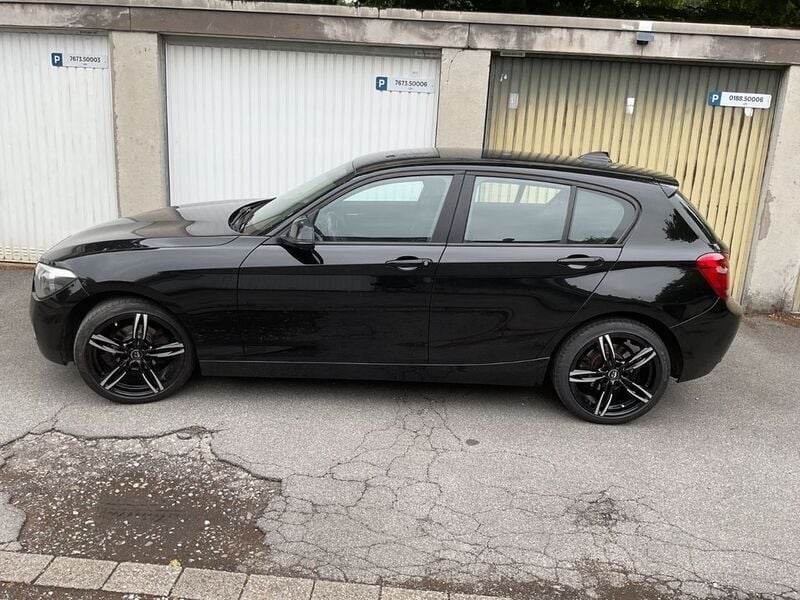 Schwarz Gebraucht 2014 BMW 114 Sport Line Kleinwagen | 7.000 € (Fairer Preis) - Bild 1/4