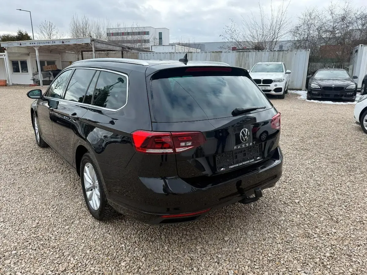 Gebraucht VW Passat Business 150 PS (110 kW) 2021 Schwarz Kombi