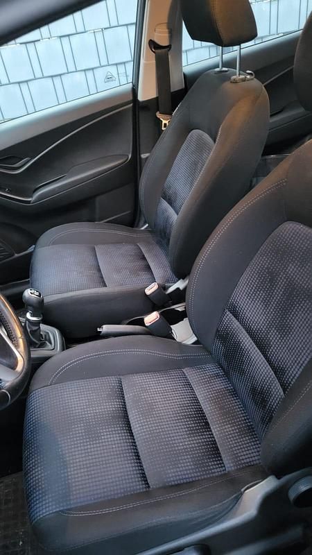 Gebraucht Hyundai ix20 90 PS (66 kW) 2014 Grau Kleinwagen