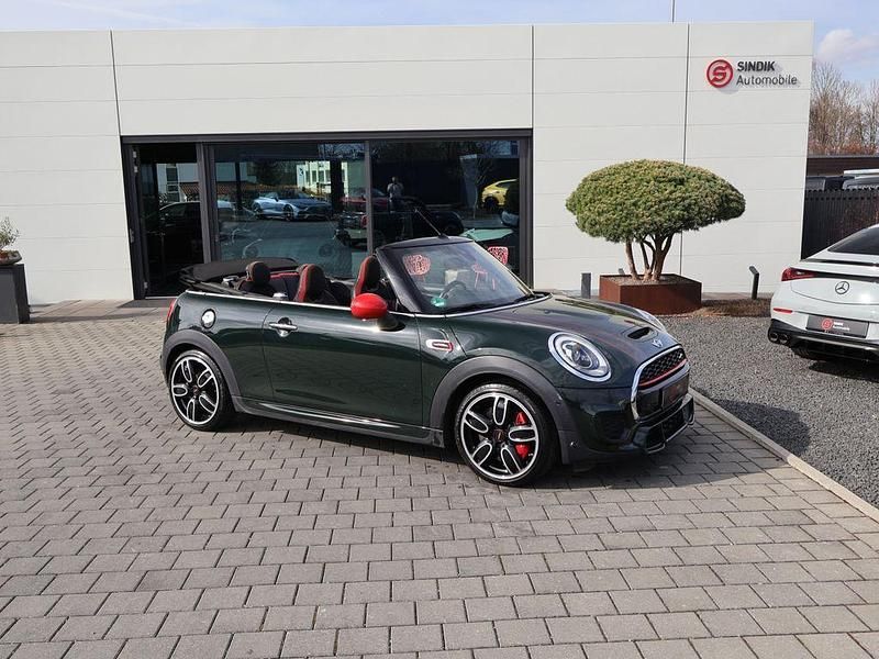 Gebraucht Mini John Cooper Works Cabriolet 231 PS (169 kW) 2017 Rebel green Cabrio