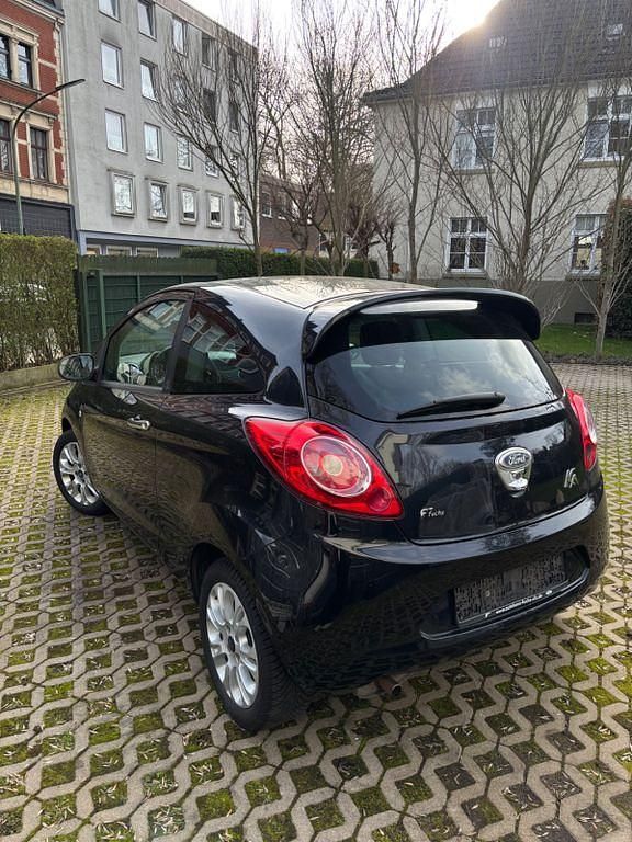 Gebraucht Ford Ka Titanium 69 PS (50 kW) 2010 Schwarz Kleinwagen