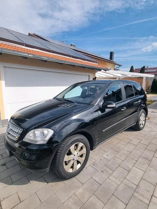 Gebraucht Mercedes ML280 190 PS (139 kW) 2007 Schwarz SUV