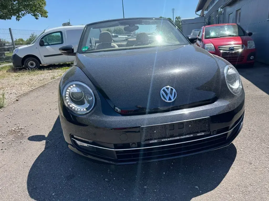 Gebraucht VW Beetle Cabriolet Design 140 PS (102 kW) 2014 Ebenholzschwarz Cabrio