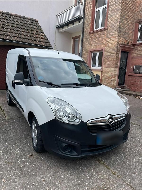 Usata Opel Combo 2012 Bianco Monovolume