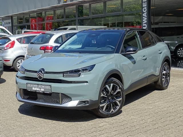 Grün Neu 2025 Citroën C4 PureTech Limousine | 25.890 € (Etwas zu teuer) - Bild 1/4