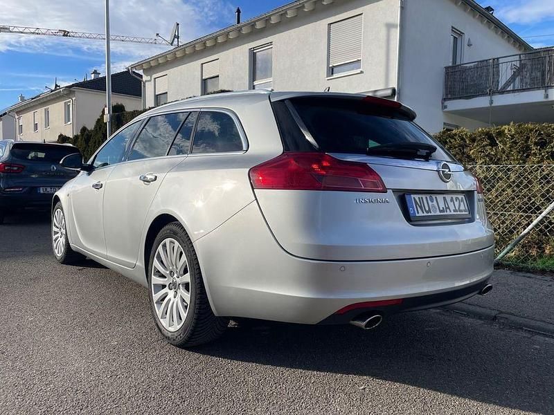 Gebraucht Opel Insignia Cosmo 220 PS (161 kW) 2009 Silber Kombi