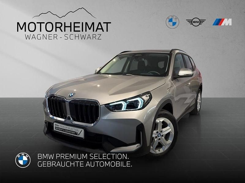 Spacesilber metallic Gebraucht 2023 BMW X1 SUV | 42.880 € (Fairer Preis) - Bild 1/3