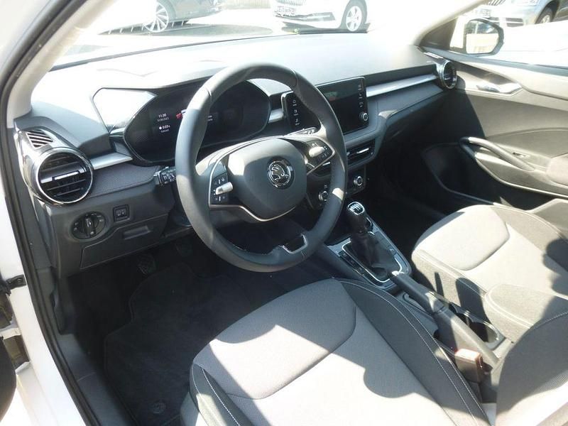 Gebraucht Skoda Fabia Selection 95 PS (69 kW) 2024 Weiß Kleinwagen