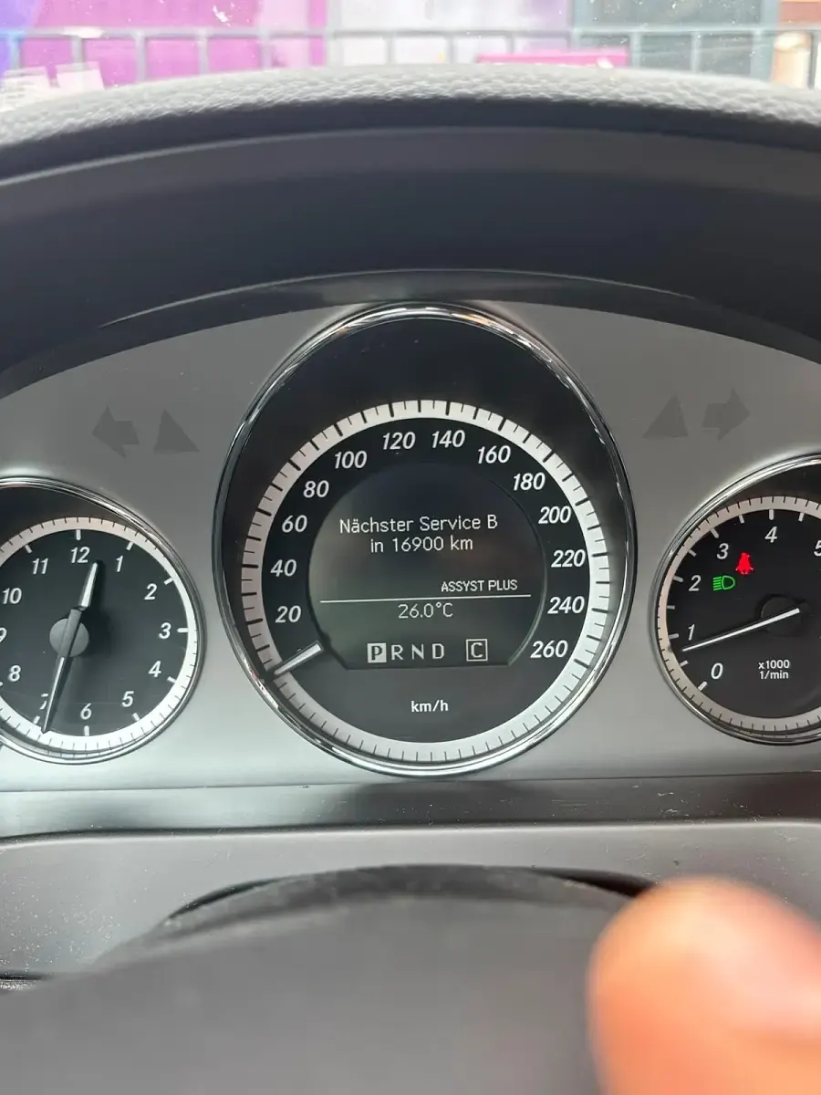 Gebraucht Mercedes E250 204 PS (150 kW) 2009 Grau Coupé
