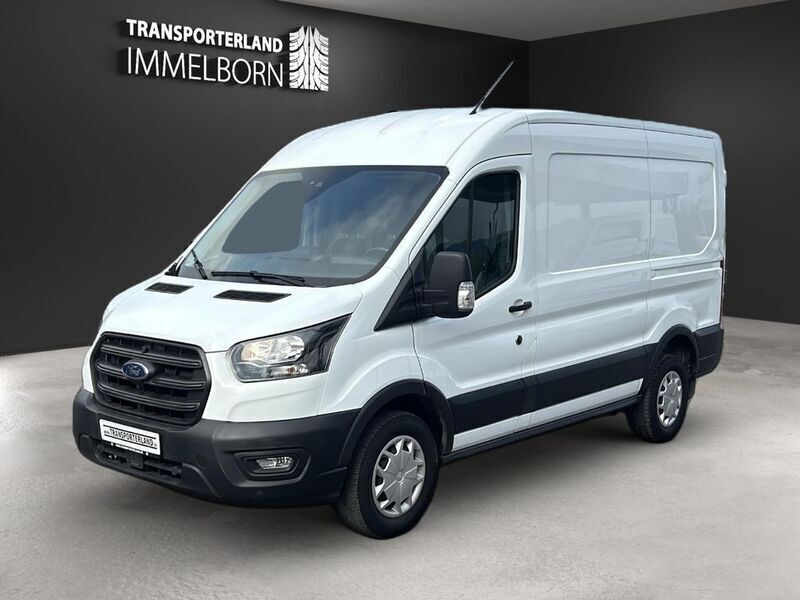 Gebraucht Ford Transit Trend 131 PS (96 kW) 2022 Weiß Van / Kleinbus