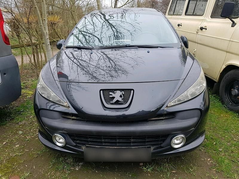 Gebraucht Peugeot 207 95 PS (69 kW) 2008 Schwarz Limousine