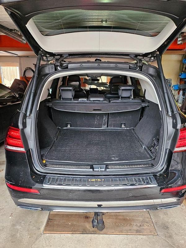 Gebraucht Mercedes GLE350 258 PS (189 kW) 2017 Schwarz SUV