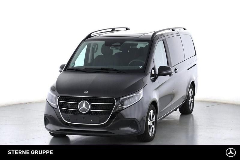 Grau Gebraucht 2025 Mercedes V250 Style Van / Kleinbus | 66.850 € (Guter Preis) - Bild 1/4
