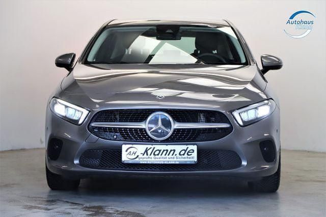 Gebraucht Mercedes A220 Progressive 190 PS (139 kW) 2018 Mountaingrau metallic Limousine