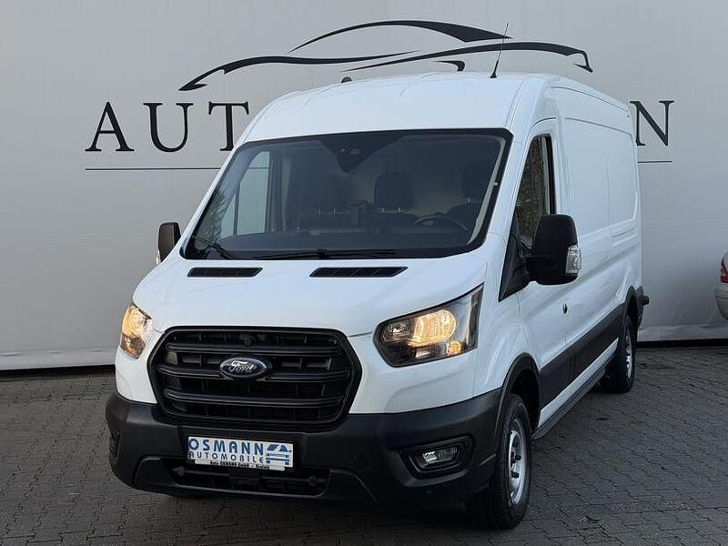 Gebraucht Ford Transit Trend 131 PS (96 kW) 2023 Weiß Limousine