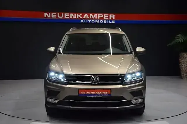 Gebraucht VW Tiguan Highline 150 PS (110 kW) 2017 Beige SUV