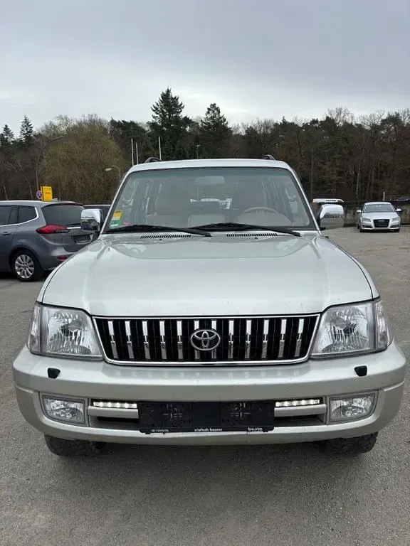 Gebraucht Toyota Land Cruiser Anniversary 163 PS (119 kW) 2001 Grau SUV
