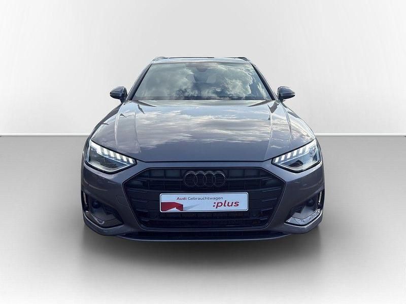 Gebraucht Audi A4 Advanced 204 PS (150 kW) 2022 Grau Kombi