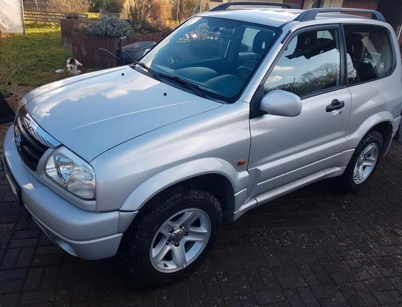 Silber Gebraucht 2003 Suzuki Grand Vitara SUV | 3.500 € (Fairer Preis) - Bild 1/4